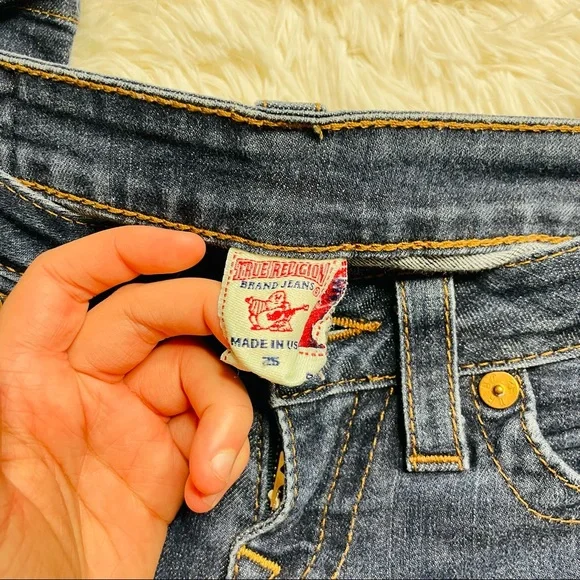 True Religion Hi-Rise Boot cut Jeans. - Picture 6 of 7